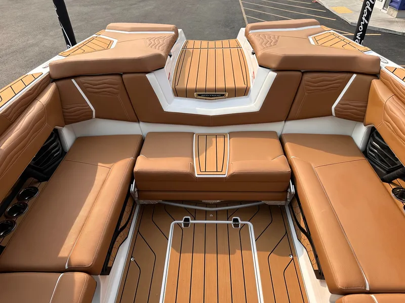 Slide: The Image of Nautique G23 2026 - 12