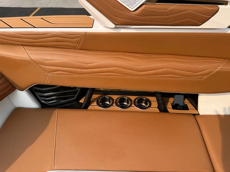Slide: The Image of Nautique G23 2026 - 14