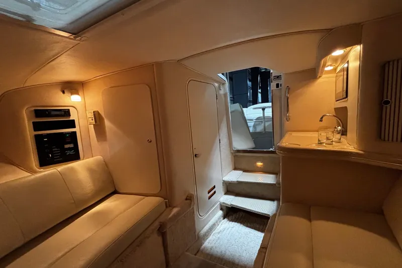 Slide: The Image of Sea Ray 280 Sun Sport 2000 - 14