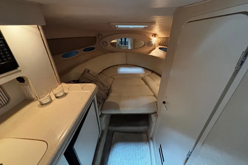 Slide: The Image of Sea Ray 280 Sun Sport 2000 - 10