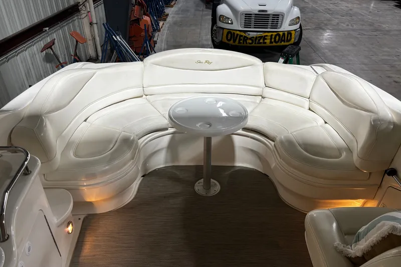 Slide: The Image of Sea Ray 280 Sun Sport 2000 - 6