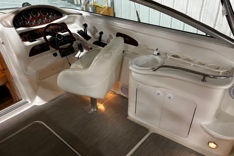 Slide: The Image of Sea Ray 280 Sun Sport 2000 - 7