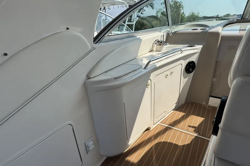 Slide: The Image of Sea Ray 340 Sundancer 2000 - 8