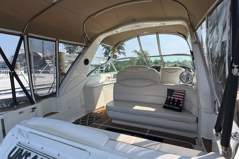 Slide: The Image of Sea Ray 340 Sundancer 2000 - 6