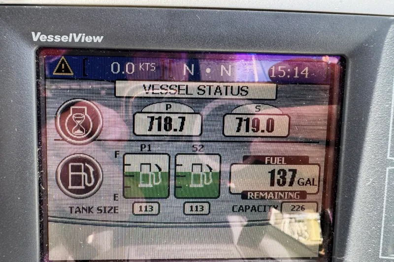 Slide: The Image of Sea Ray 340 Sundancer 2008 - 14