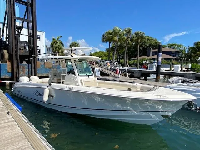 Slide: The Image of Boston Whaler 330 Outrage 2019 - 11