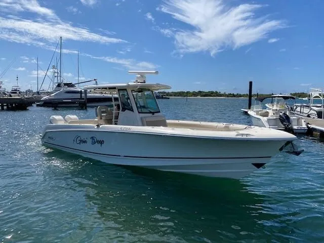 Slide: The Image of Boston Whaler 330 Outrage 2019 - 2