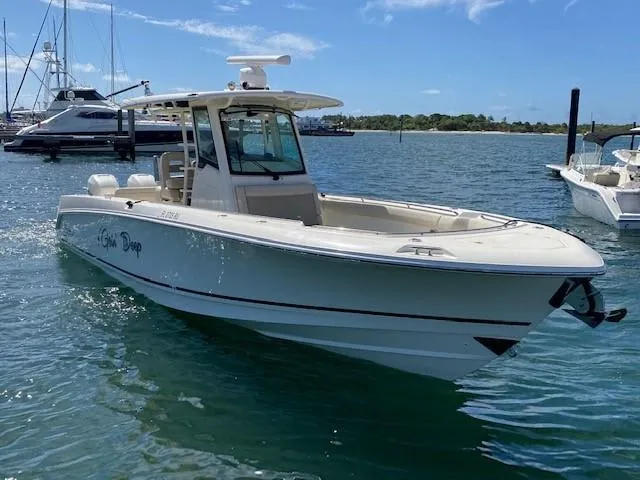 Slide: The Image of Boston Whaler 330 Outrage 2019 - 3