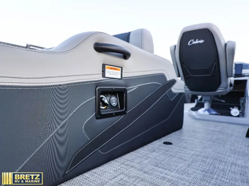 Slide: The Image of Barletta Boats C22UC 2027 - 6
