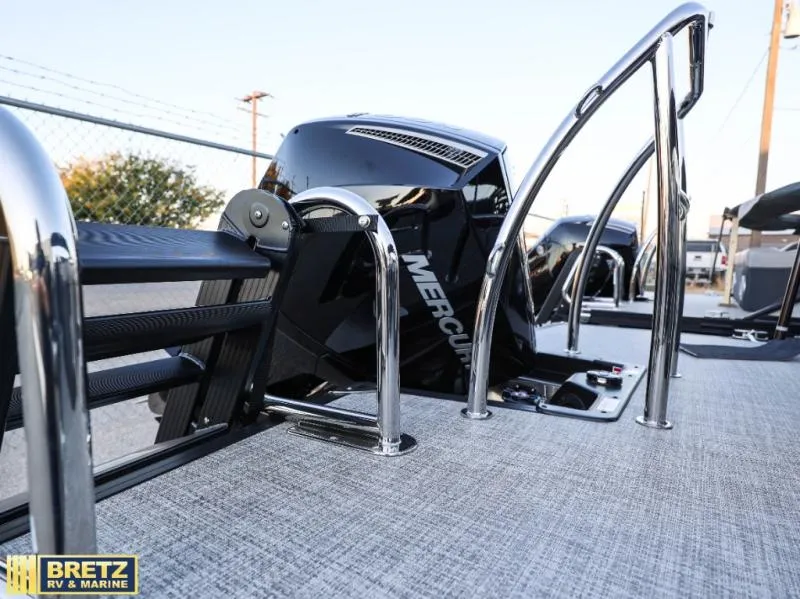 Slide: The Image of Barletta Boats C22UC 2027 - 5