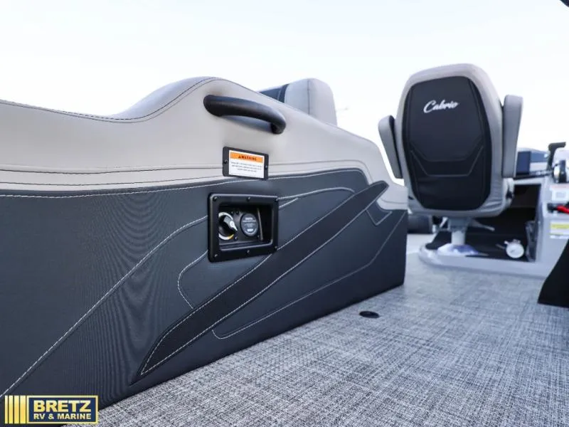 Slide: The Image of Barletta Boats C24UC 2027 - 6