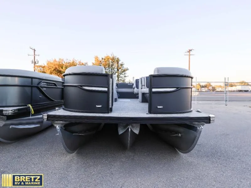Slide: The Image of Barletta Boats C24UC 2027 - 3