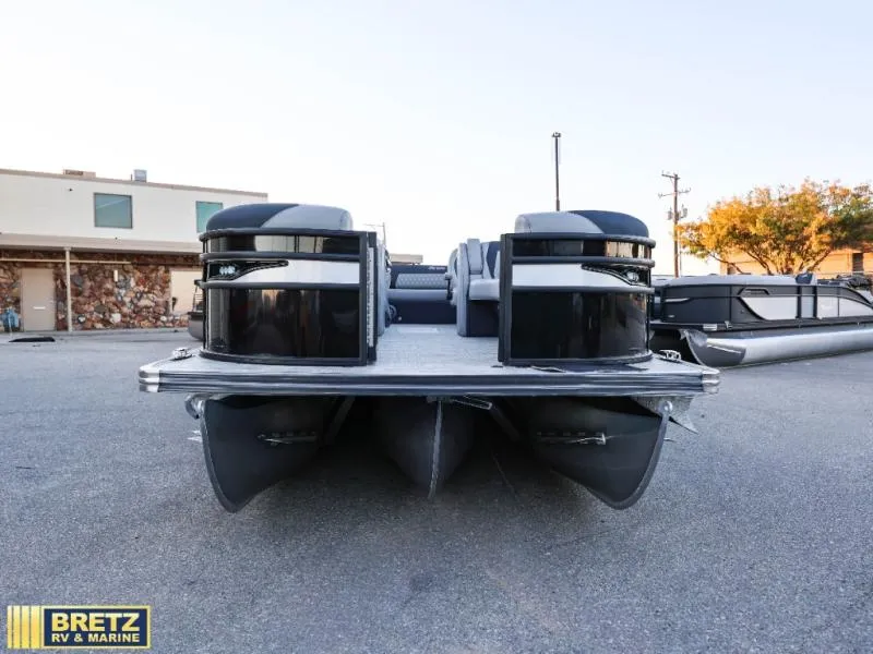 Slide: The Image of Barletta Boats 25UC 2027 - 1