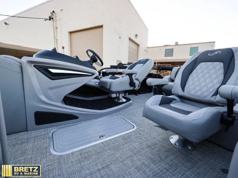 Slide: The Image of Barletta Boats 25UC 2027 - 10