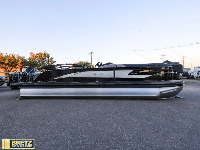 Slide: The Image of Barletta Boats 25UC 2027 - 3
