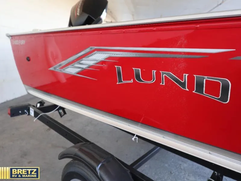 Slide: The Image of Lund 1400 Tiller 2027 - 4