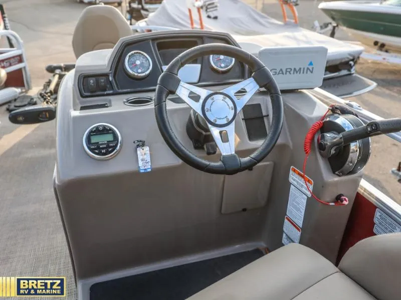 Slide: The Image of Ranger 200F 2021 - 19