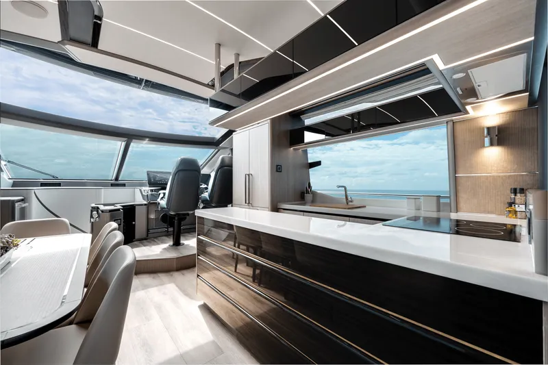 Slide: The Image of Galeon 800 FLY 2024 - 23