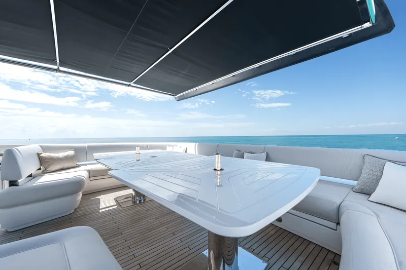 Slide: The Image of Galeon 800 FLY 2024 - 54