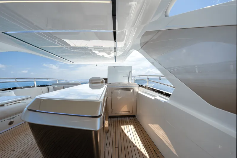 Slide: The Image of Galeon 800 FLY 2024 - 59