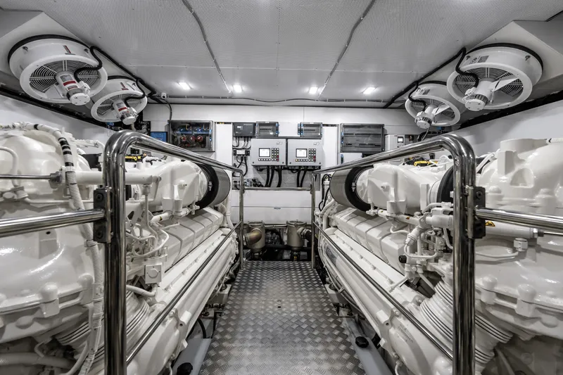 Slide: The Image of Galeon 800 FLY 2024 - 66