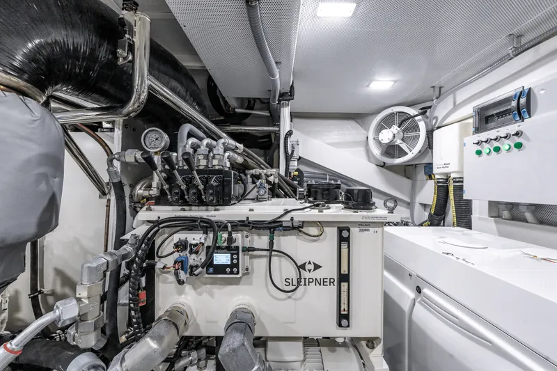 Slide: The Image of Galeon 800 FLY 2024 - 71