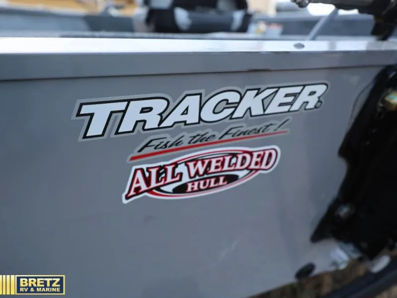 Slide: The Image of Tracker V-16 SC 2027 - 18