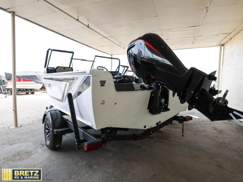 Slide: The Image of Lund 1775 Sport 2027 - 6