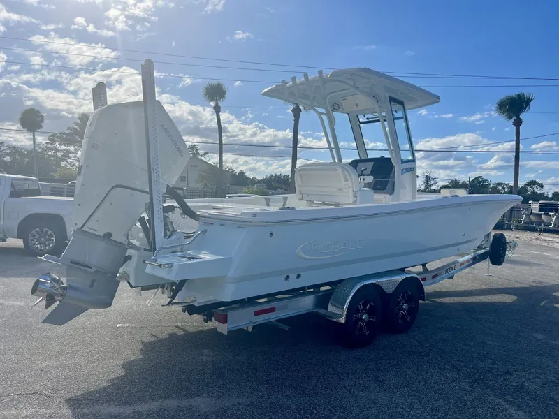 The Image of Robalo R266 Cayman 2027 - 0