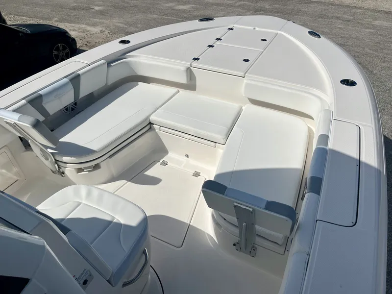 Slide: The Image of Robalo R266 Cayman 2027 - 29