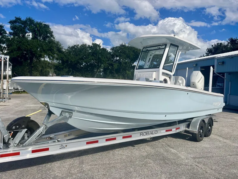 Slide: The Image of Robalo R266 Cayman 2027 - 1