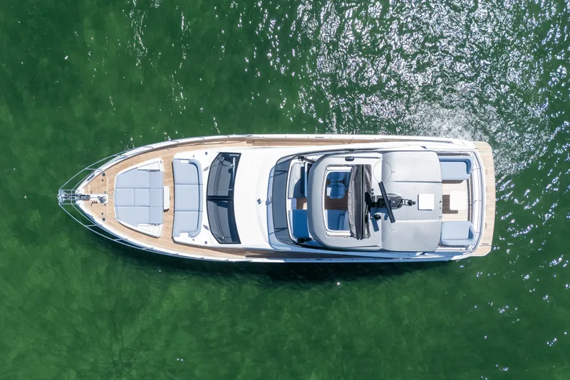 Slide: The Image of Azimut Fly 68 2025 - 1