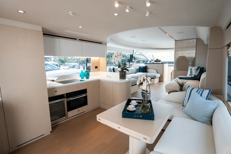 Slide: The Image of Azimut Fly 68 2025 - 12