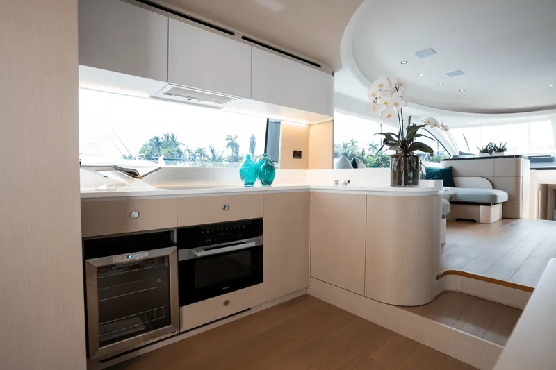 Slide: The Image of Azimut Fly 68 2025 - 13