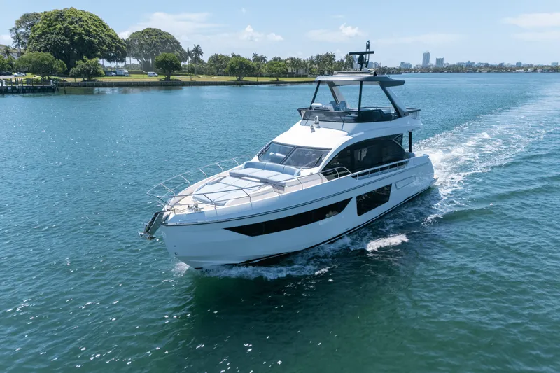 Slide: The Image of Azimut Fly 68 2025 - 83