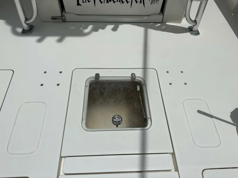 Slide: The Image of SeaVee 39 2018 - 19