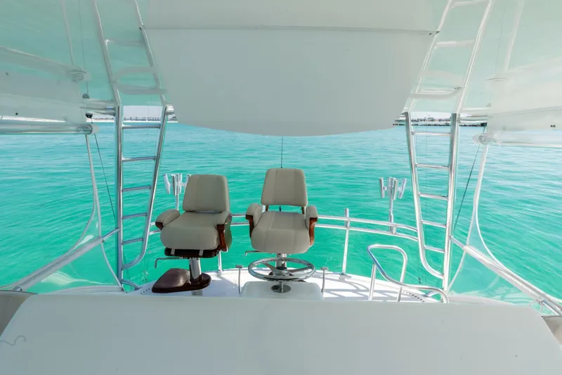 Slide: The Image of Hatteras GT60 2016 - 49