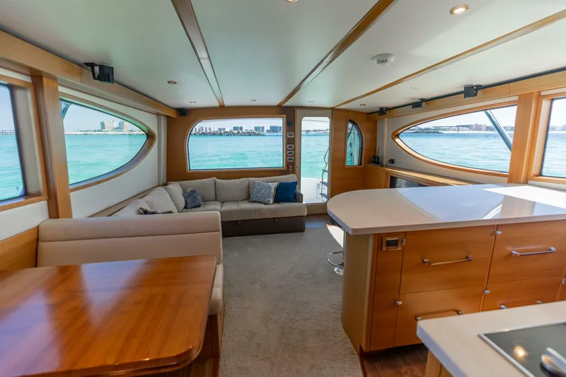 Slide: The Image of Hatteras GT60 2016 - 7