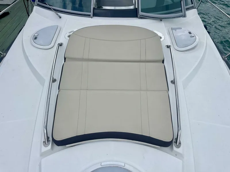 Slide: The Image of Monterey 335 Sport Yacht 2016 - 11