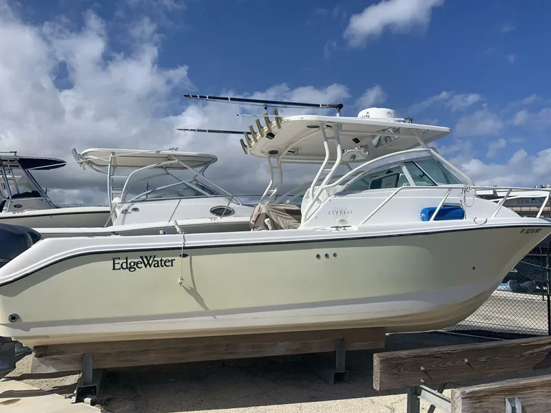 The Image of Edgewater 265 Express 2003 - 0