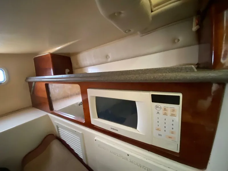 Slide: The Image of Edgewater 265 Express 2003 - 10