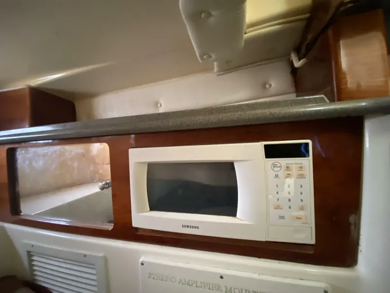 Slide: The Image of Edgewater 265 Express 2003 - 11
