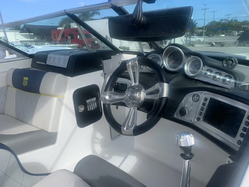 Slide: The Image of Mastercraft X23 2015 - 4