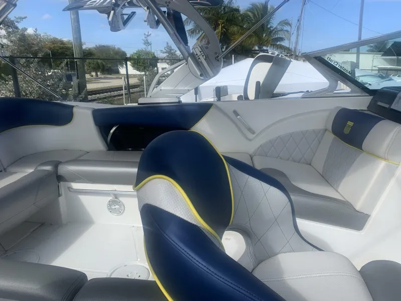 Slide: The Image of Mastercraft X23 2015 - 5
