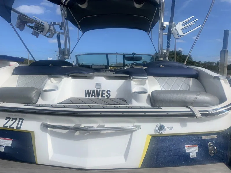 Slide: The Image of Mastercraft X23 2015 - 7
