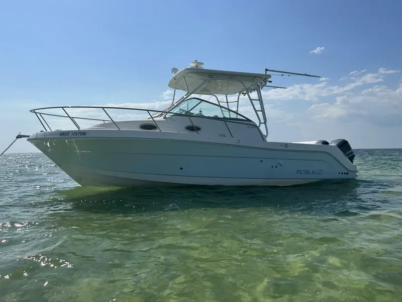 Slide: The Image of Robalo R305 Walkaround 2015 - 2