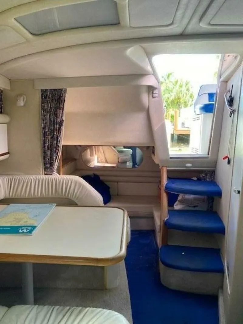 Slide: The Image of Sea Ray 330 Sundancer 1997 - 11