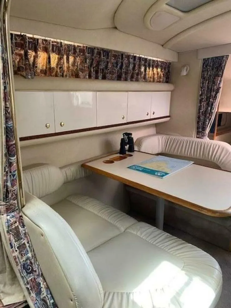 Slide: The Image of Sea Ray 330 Sundancer 1997 - 14