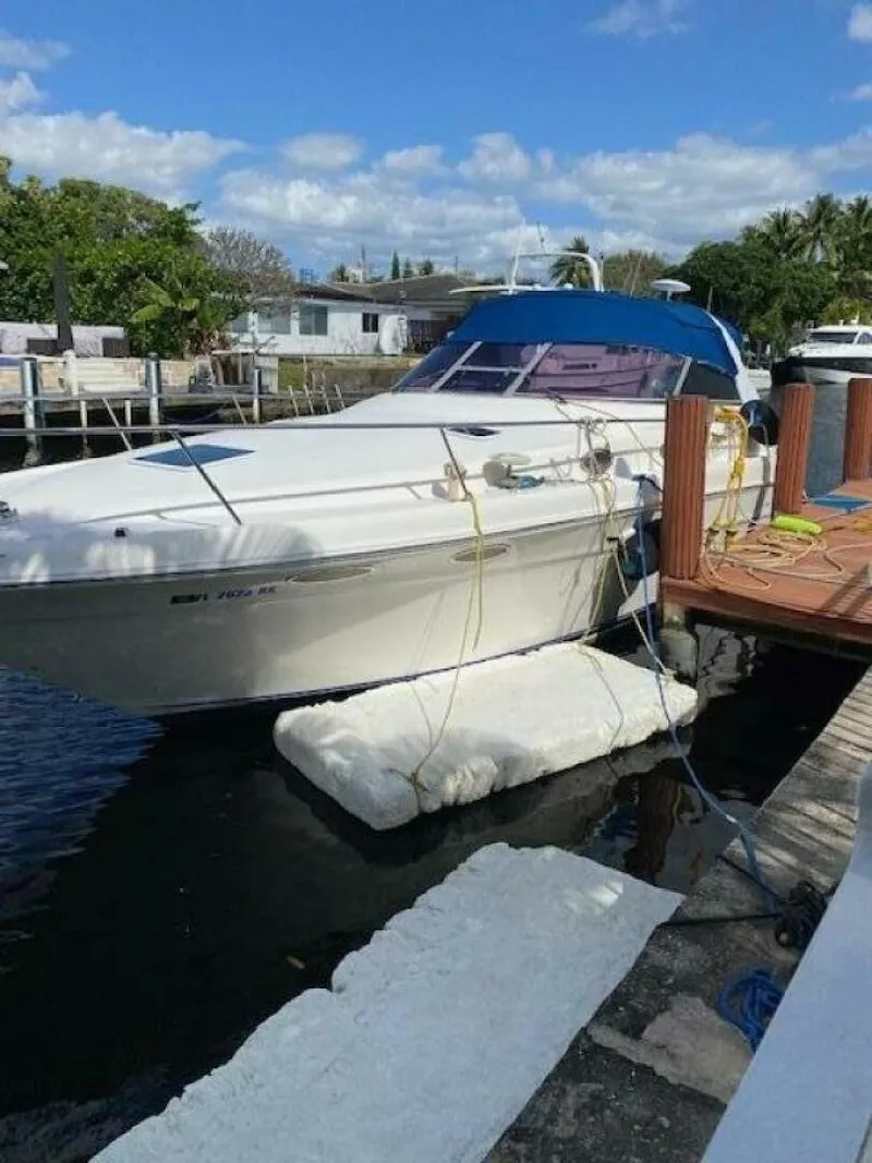 Slide: The Image of Sea Ray 330 Sundancer 1997 - 6