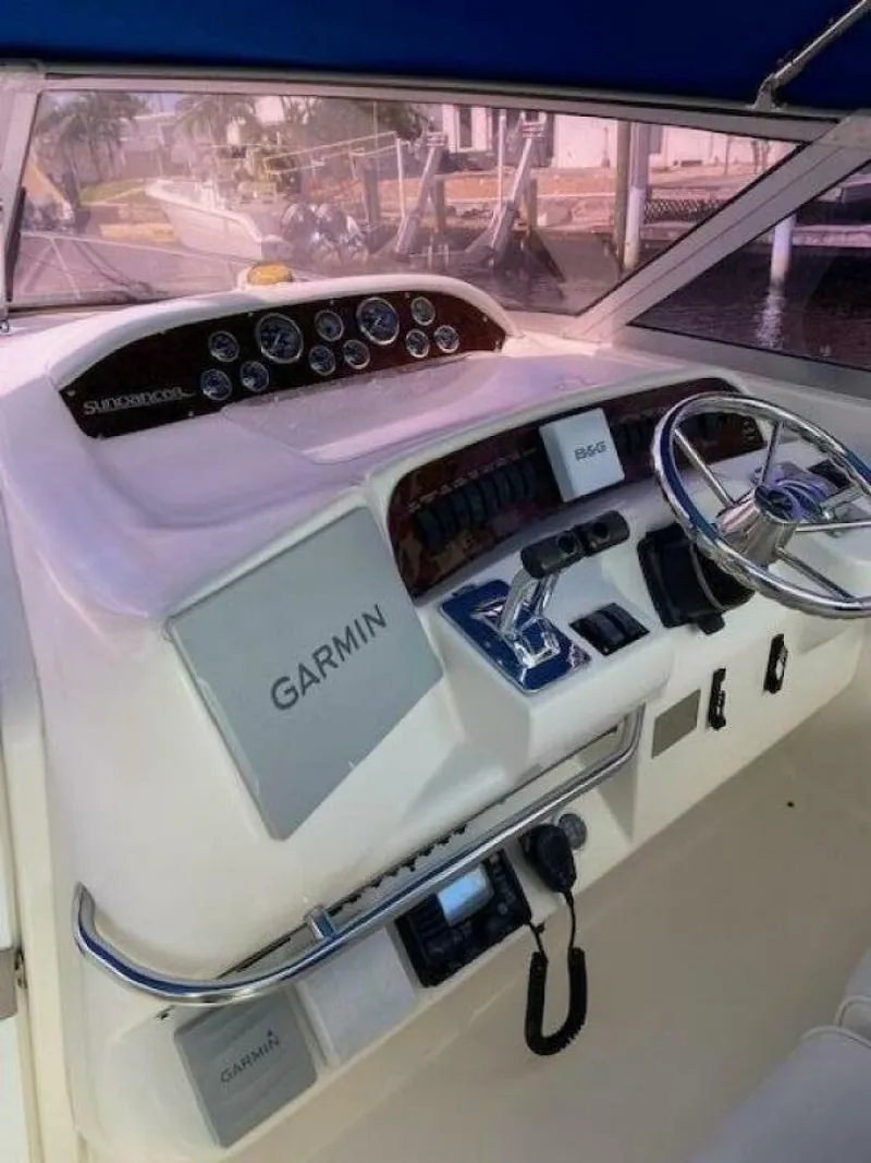 Slide: The Image of Sea Ray 330 Sundancer 1997 - 8